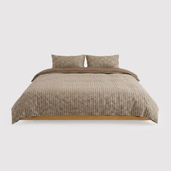 4-Piece Yarn-Dyed Jacquard Bedding Set, Striped Pattern, 78.7" × 90.6"